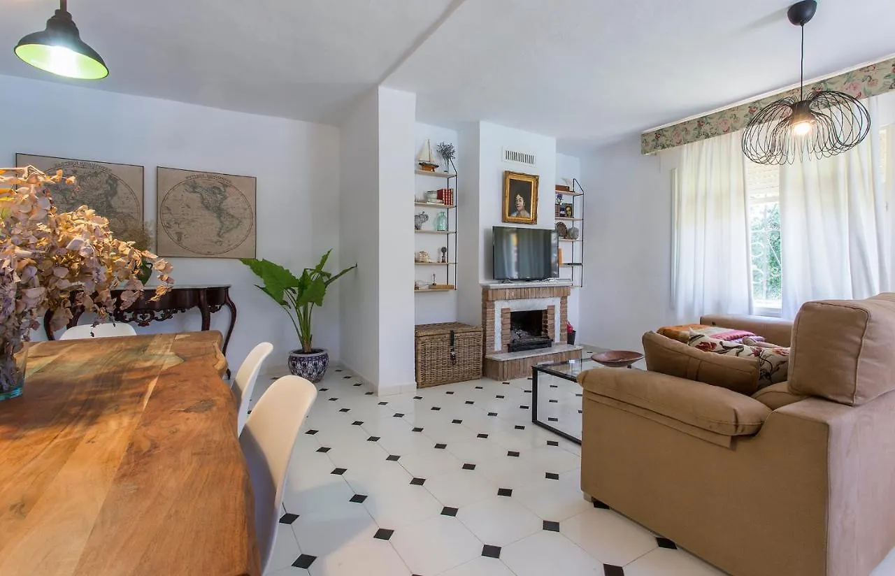 Holiday home Chalet 4 Rooms Piscina Privada Parking El Puerto de Santa Maria
