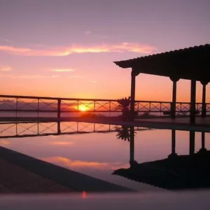 https://cercado-del-medio.in-canary-islands.com