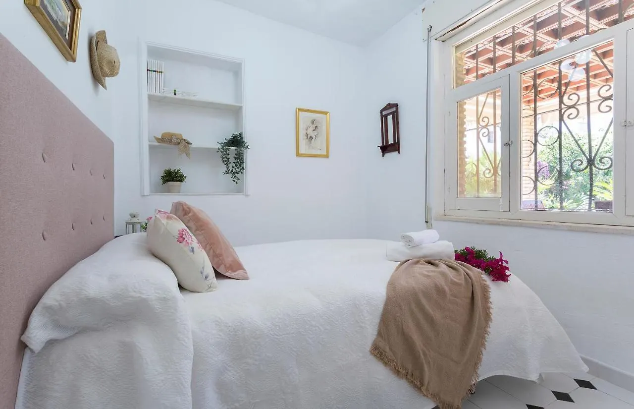 Holiday home Chalet 4 Rooms Piscina Privada Parking El Puerto de Santa Maria